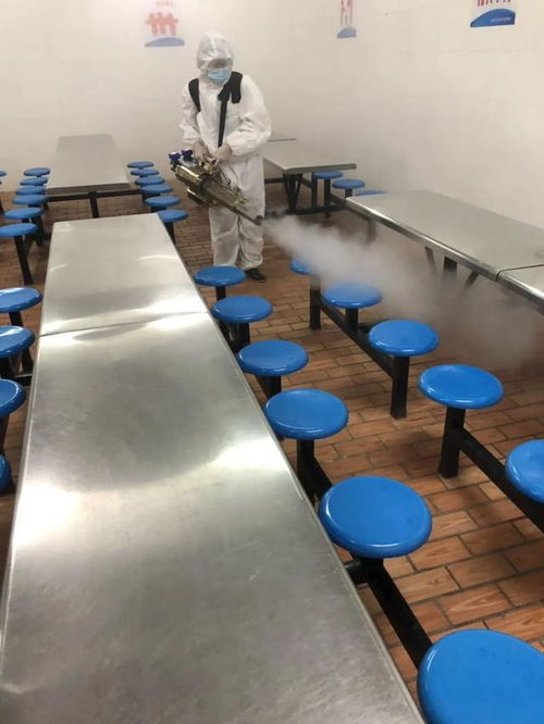 筑牢校园防疫墙，护航青春开学季——南岸区蓝天救援队“团小南”志愿服务队开展专业消毒服务